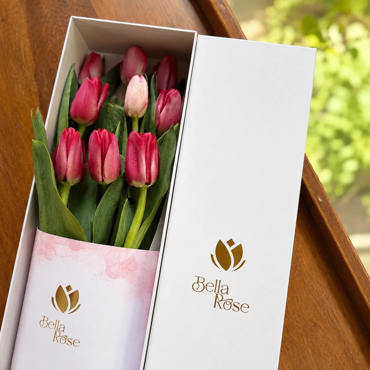 CAJA CON 9 TULIPANES