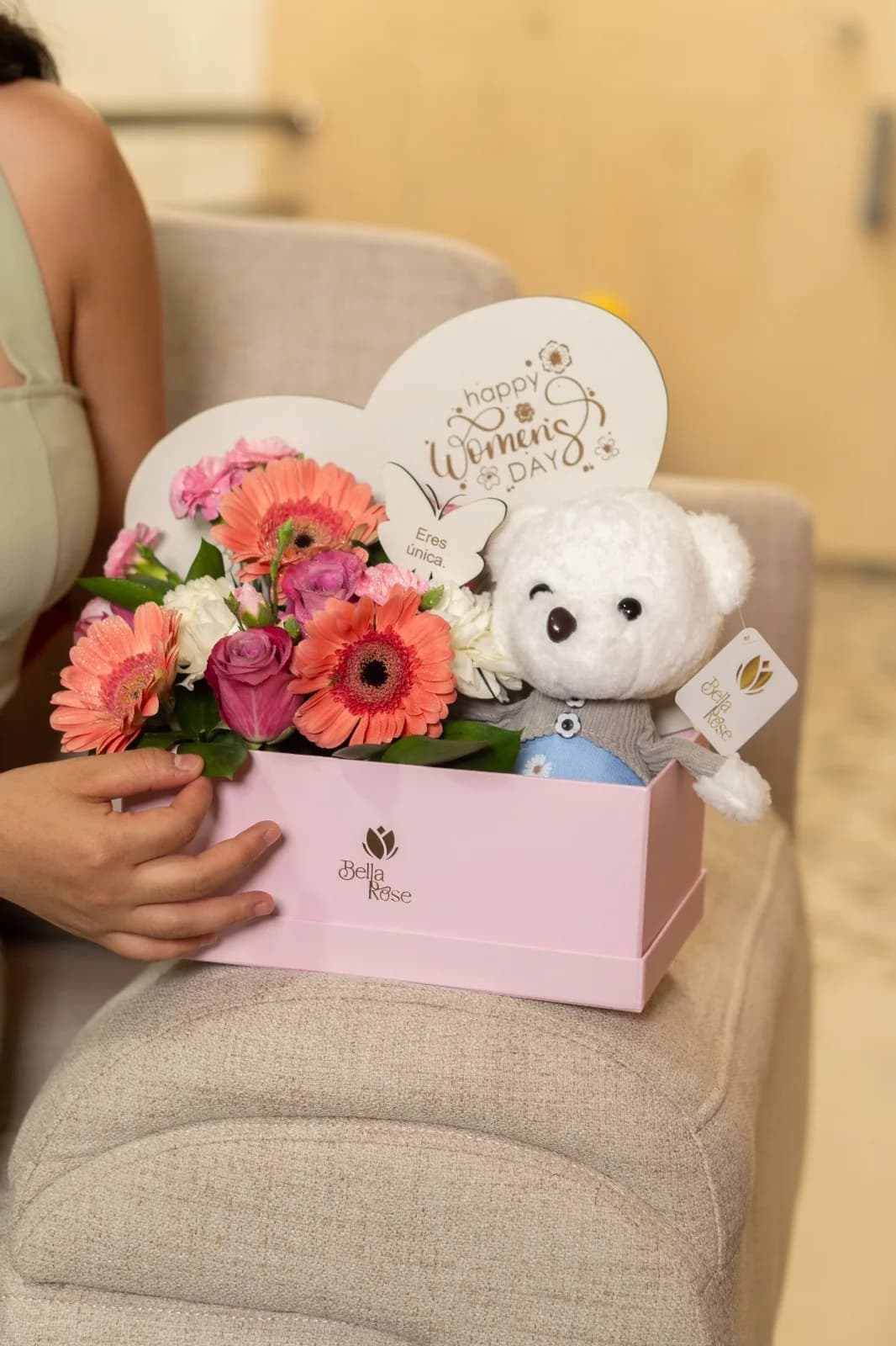 HAPPY WOMEN