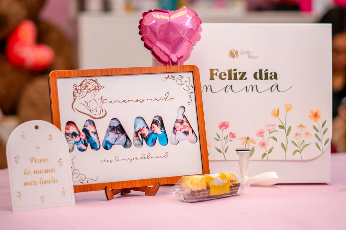 Cuadro "TE AMAMOS MUCHO"